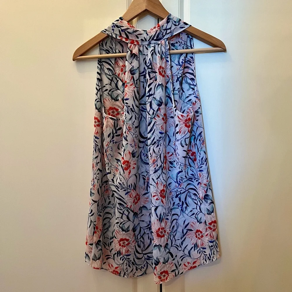 🩷 CAbi 'Stem' Blouse, Sz XS - Any 3 🩷CAbi tops for $45!!! - Picture 6 of 10